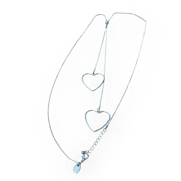 Chic Silver Double Heart Necklace - Picture 2 of 3